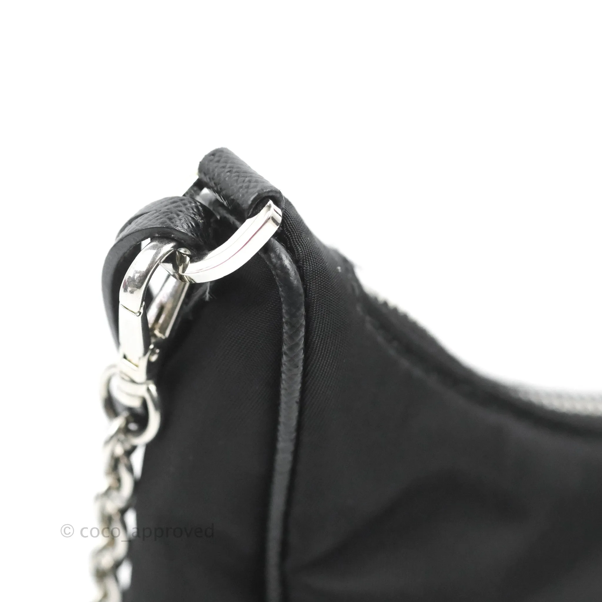 Prada Nylon Re-Edition 2005 Shoulder Bag Black