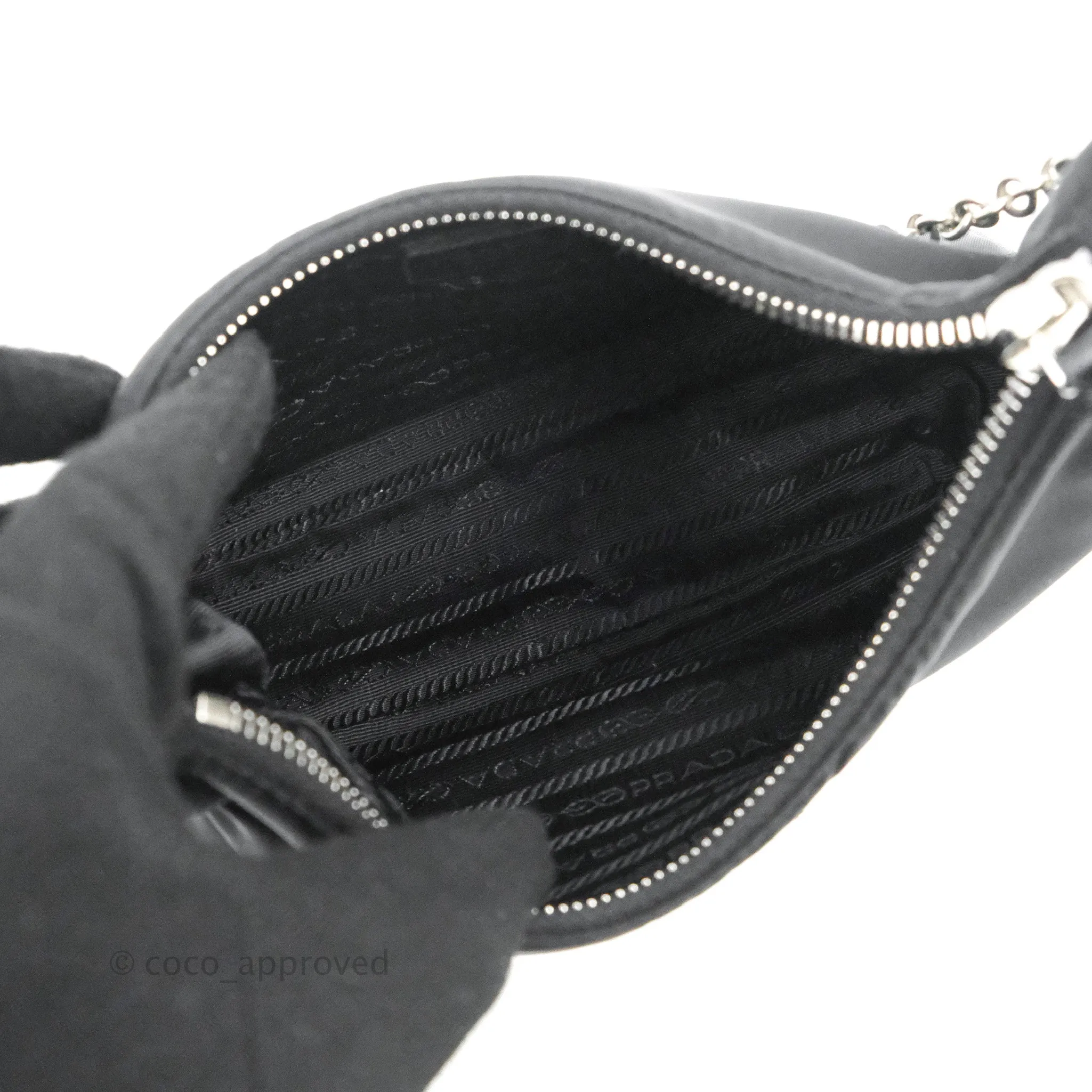 Prada Nylon Re-Edition 2005 Shoulder Bag Black