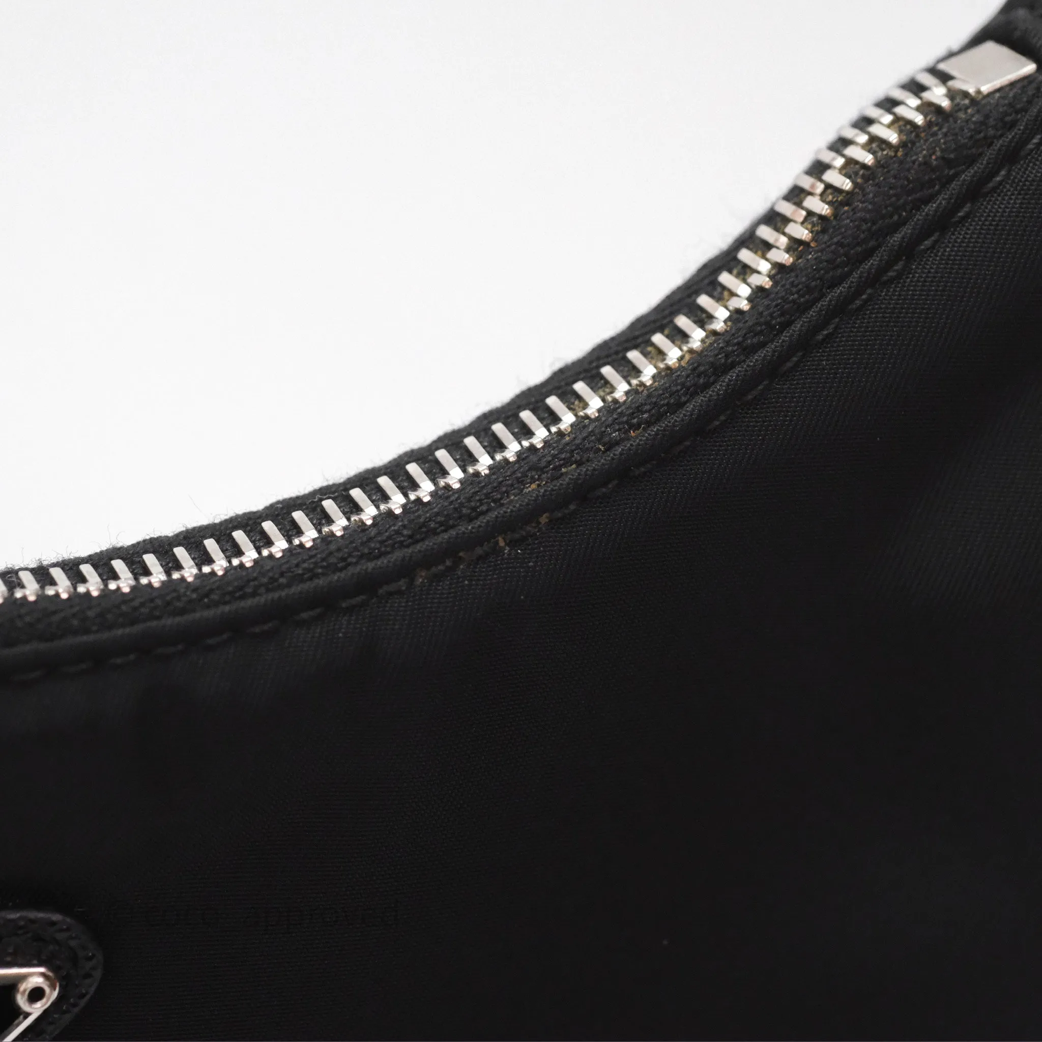 Prada Nylon Re-Edition 2005 Shoulder Bag Black