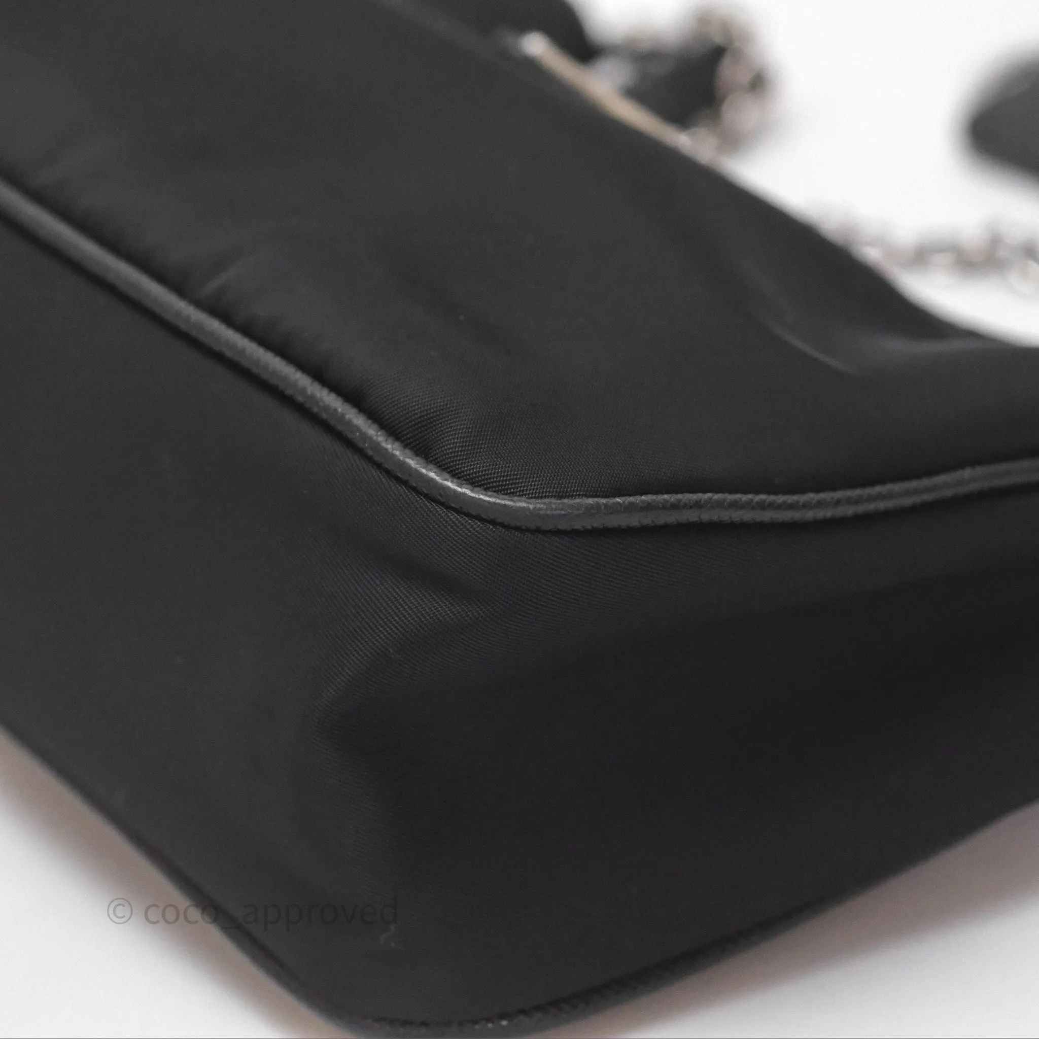 Prada Nylon Re-Edition 2005 Shoulder Bag Black
