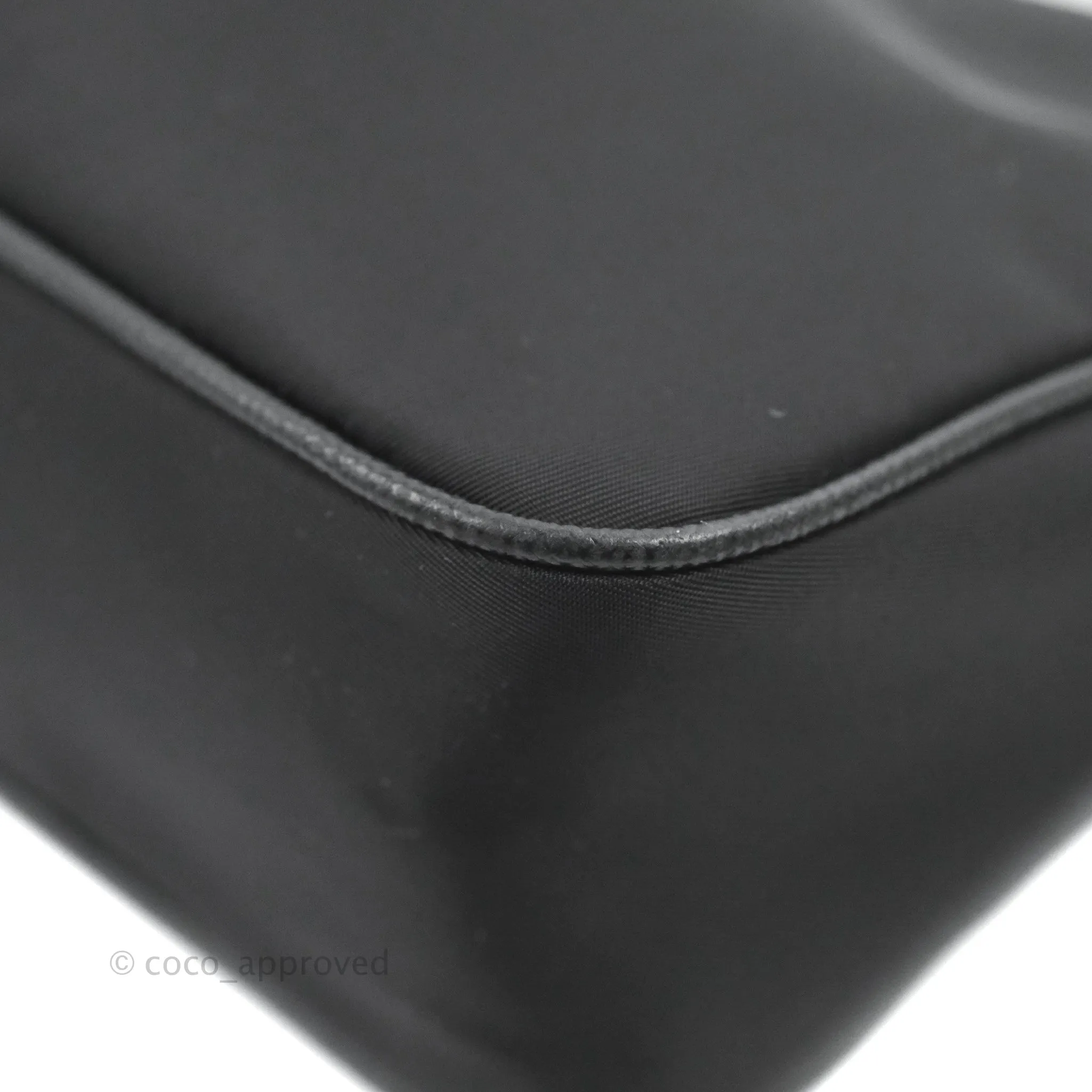 Prada Nylon Re-Edition 2005 Shoulder Bag Black