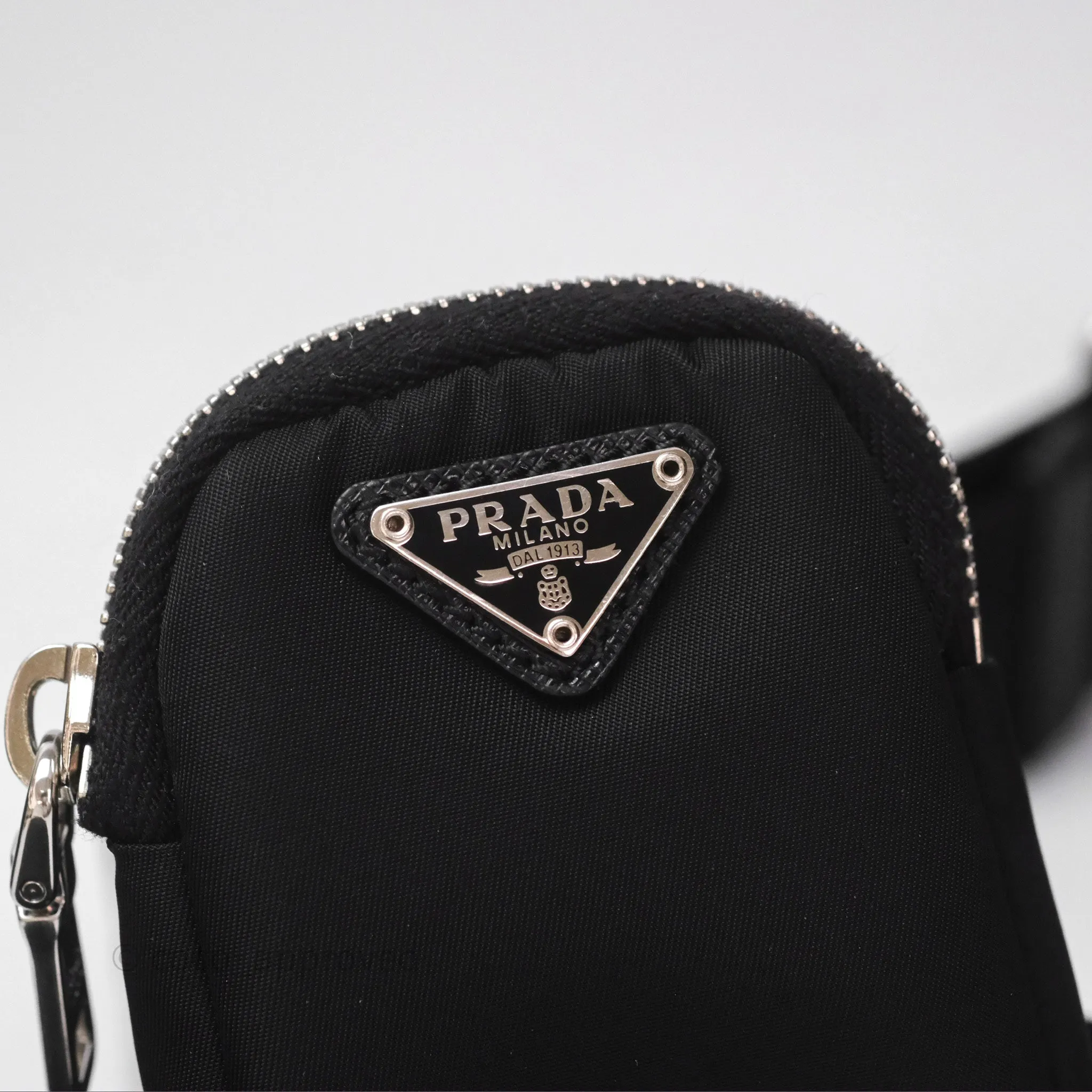 Prada Nylon Re-Edition 2005 Shoulder Bag Black