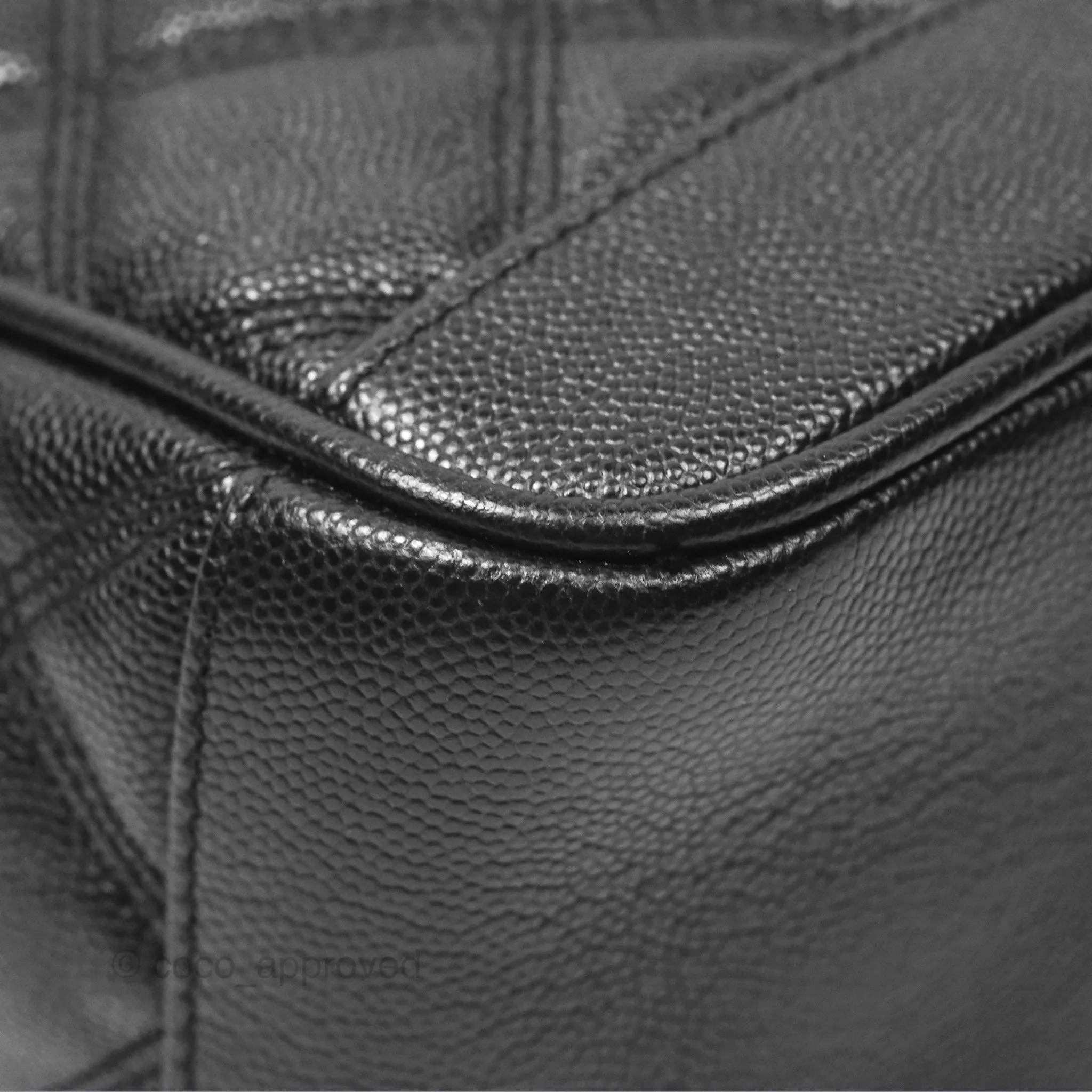 Saint Laurent 80's Vanity Bag Quilted Black Grained Calfskin