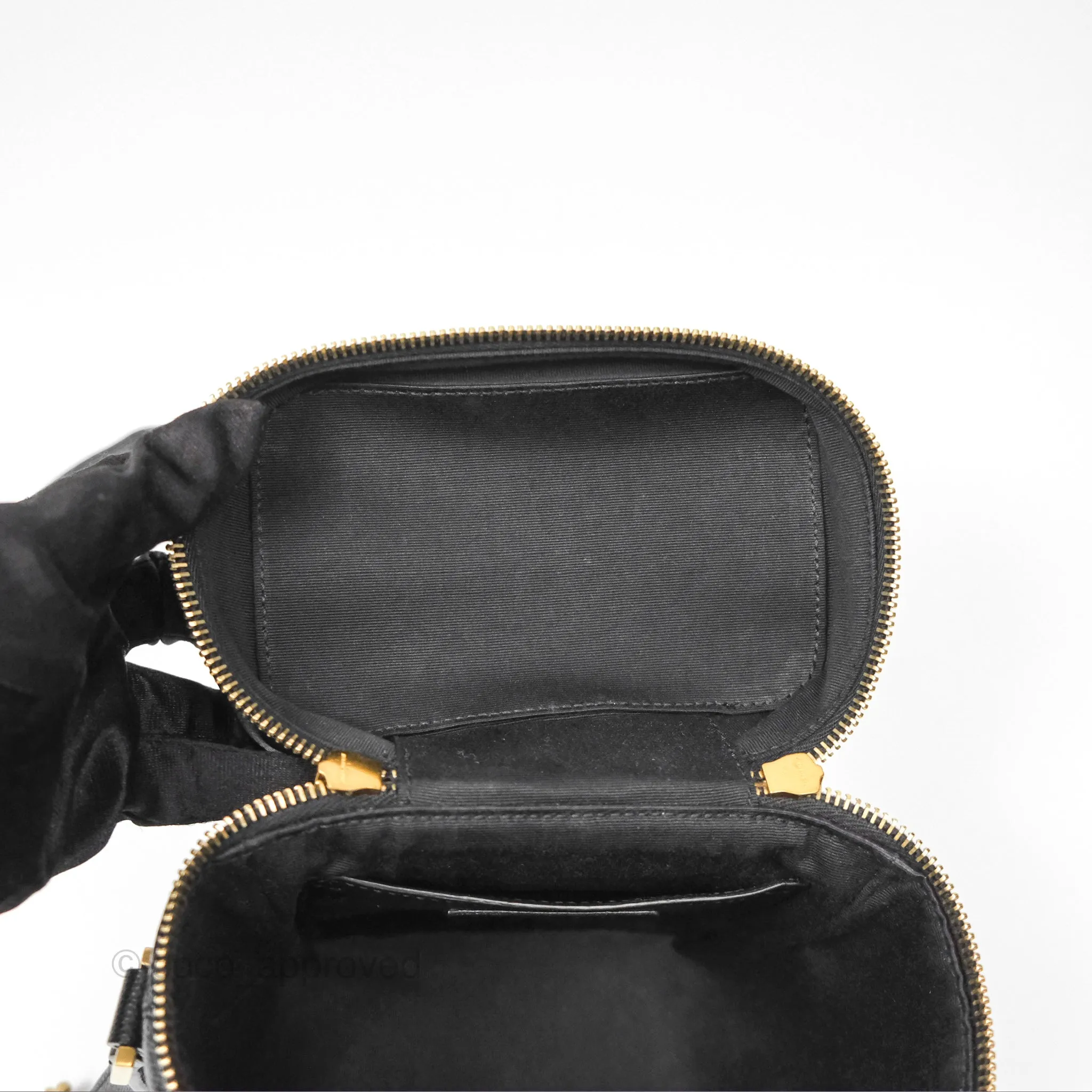 Saint Laurent 80's Vanity Bag Quilted Black Grained Calfskin
