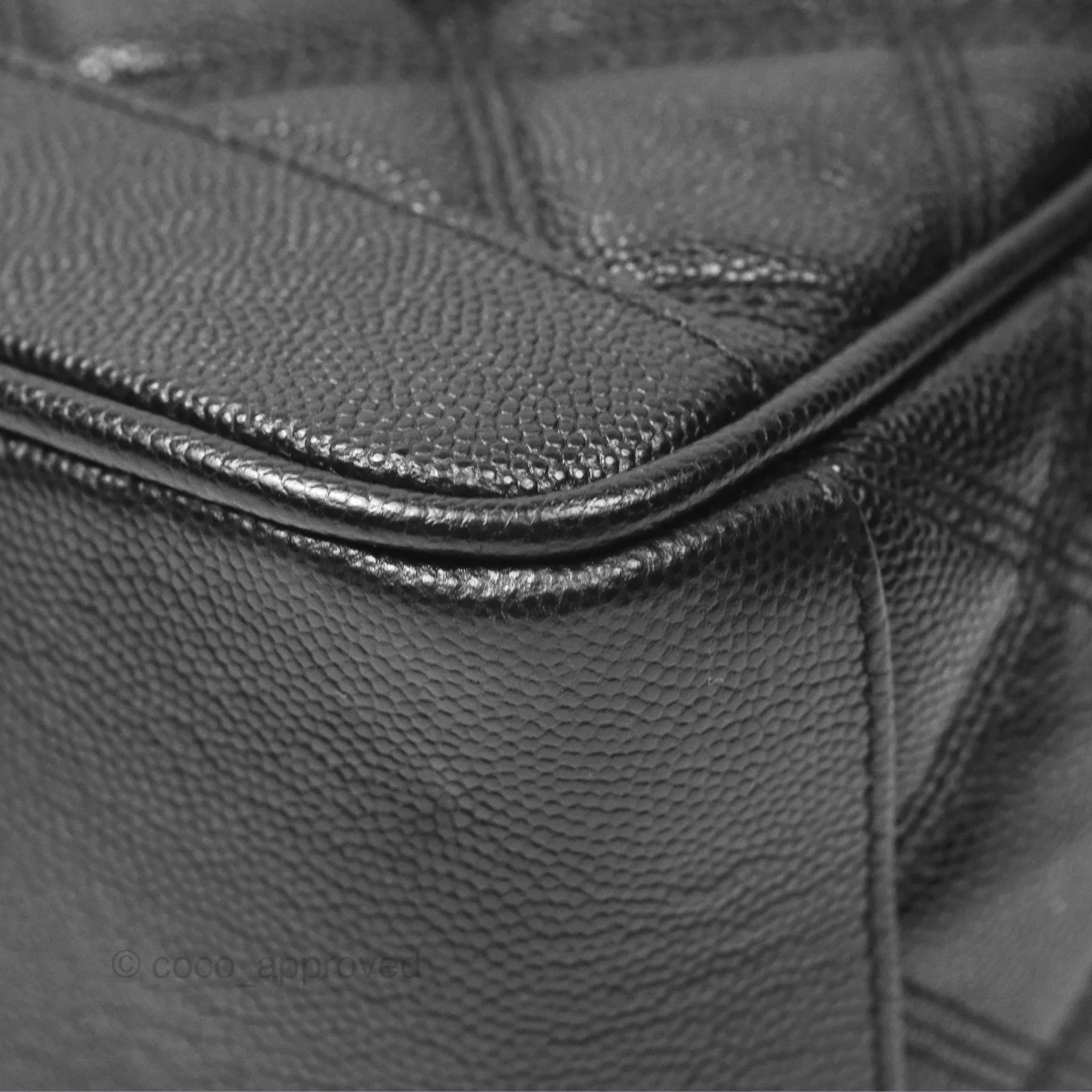Saint Laurent 80's Vanity Bag Quilted Black Grained Calfskin