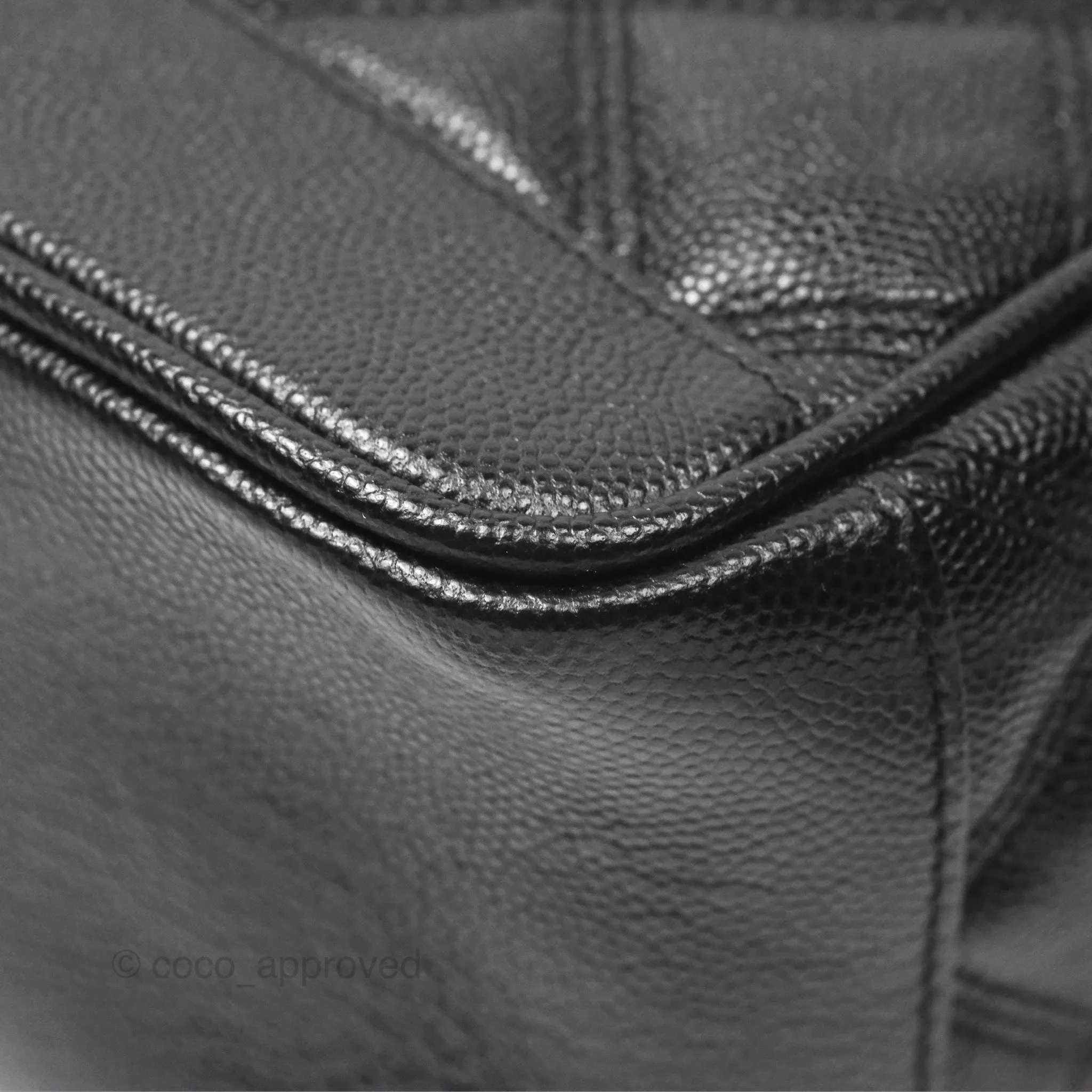 Saint Laurent 80's Vanity Bag Quilted Black Grained Calfskin