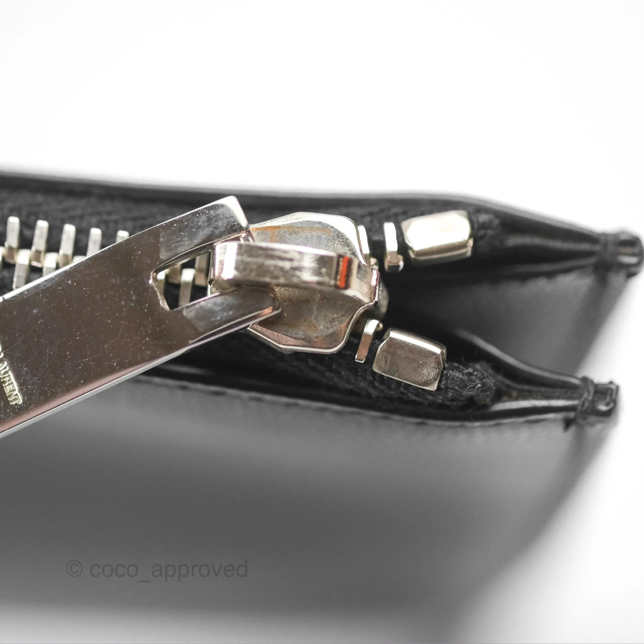 Saint Laurent Grain De Poudre Zipped Tablet Holder Black