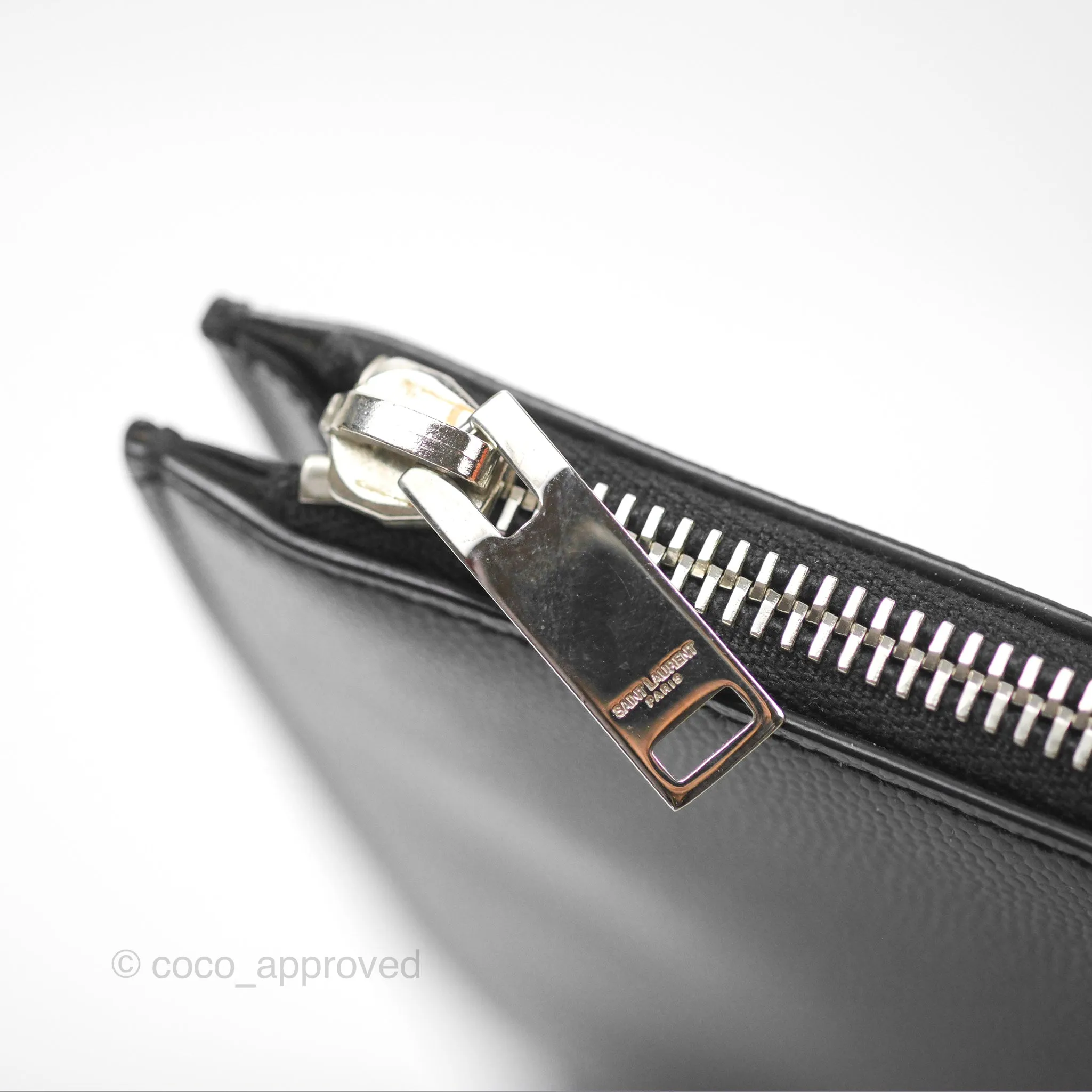 Saint Laurent Grain De Poudre Zipped Tablet Holder Black