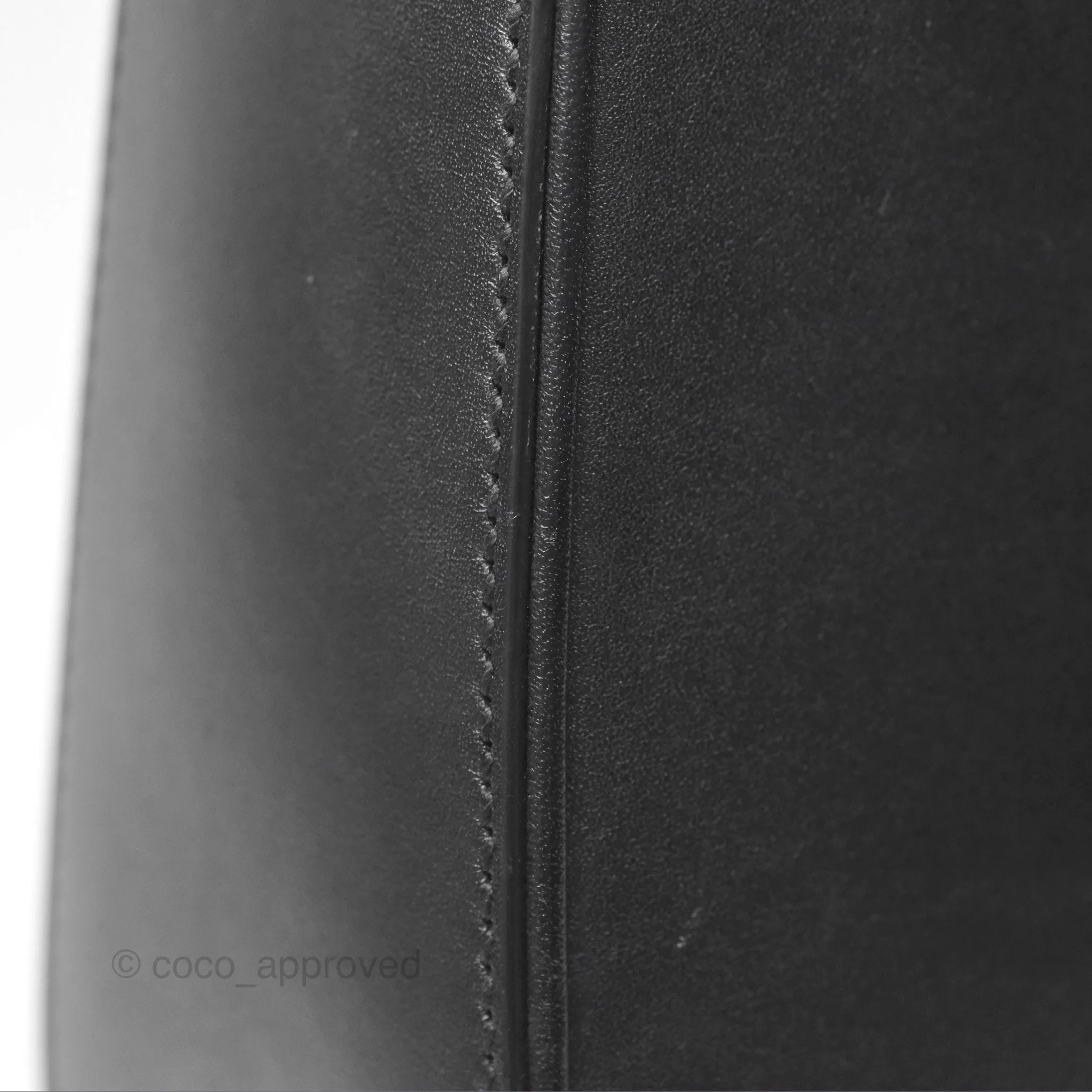 Saint Laurent 'Le 5 a 7' Hobo Bag Black Smooth Calfskin
