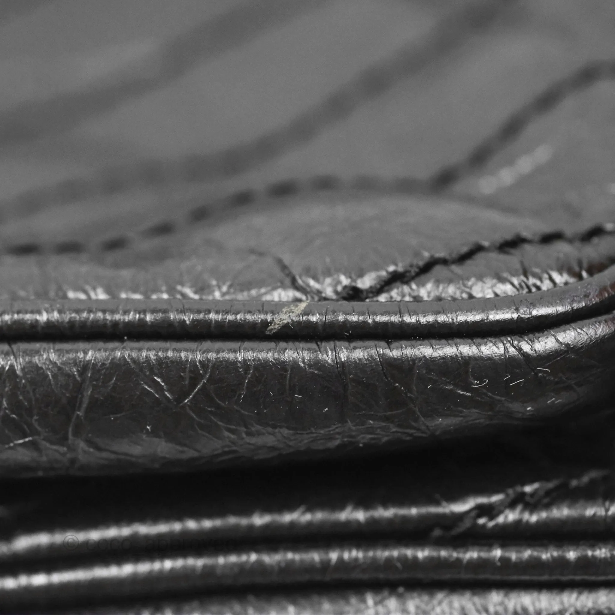 Saint Laurent Medium Niki Chain Bag Crinkled Calfskin So Black