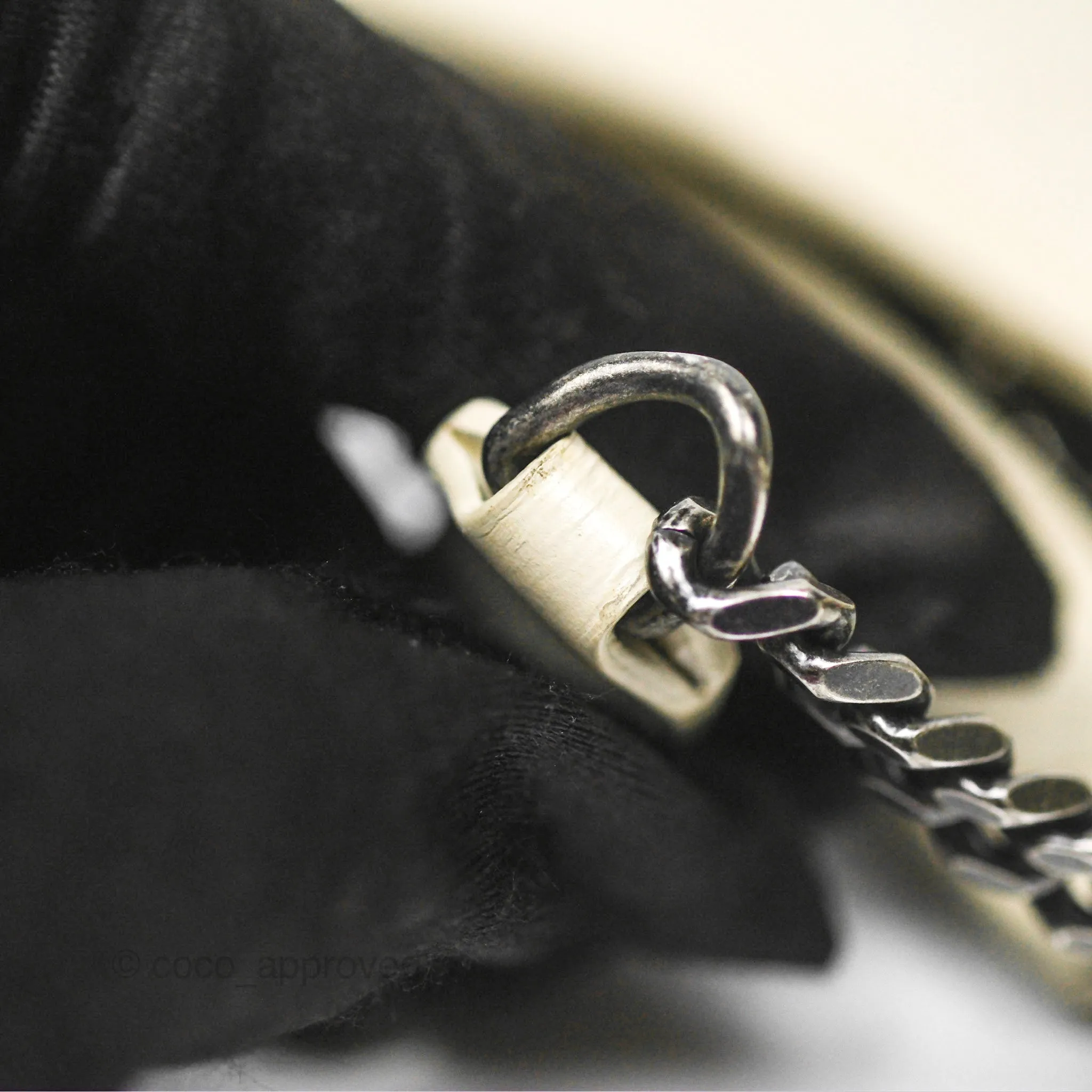 Saint Laurent Niki Baby Chain Bag Blanc Vintage Calfskin Brushed Palladium Hardware