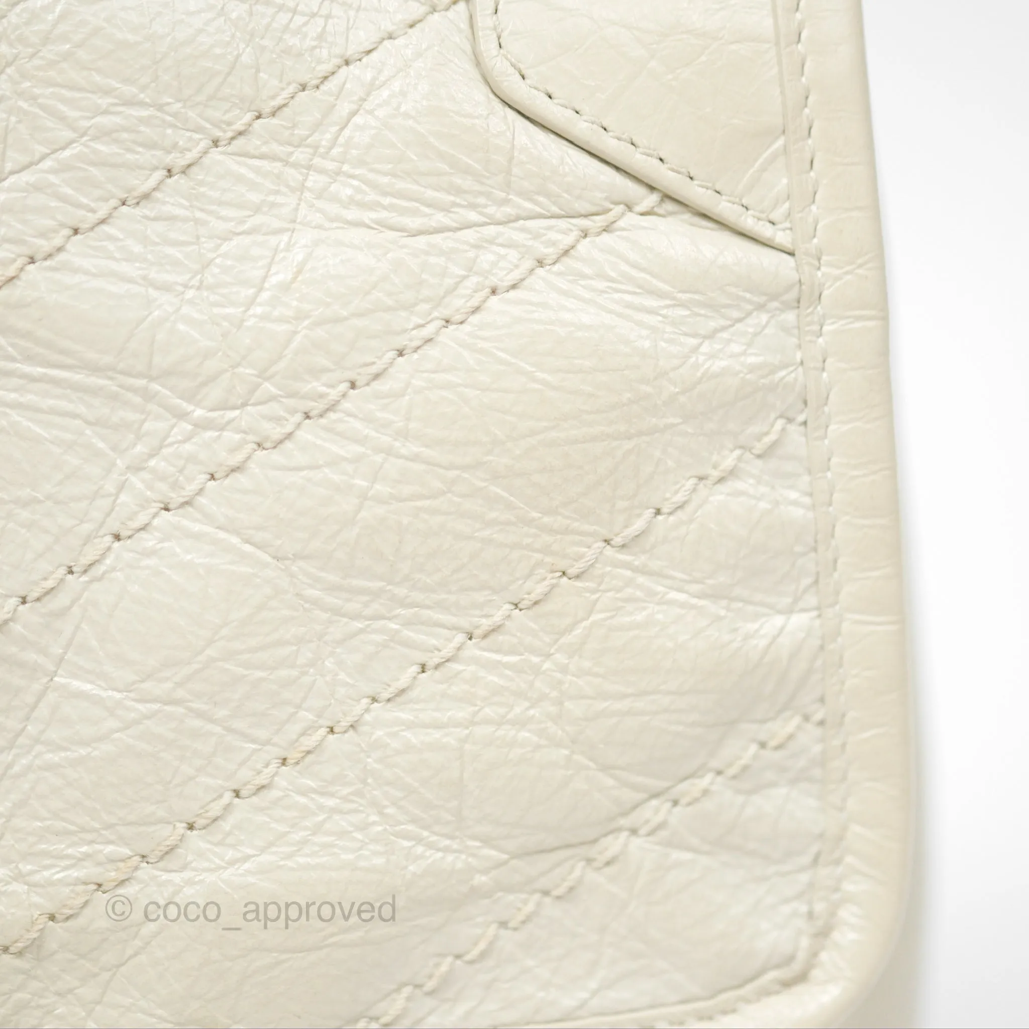 Saint Laurent Niki Baby Chain Bag Blanc Vintage Calfskin Brushed Palladium Hardware