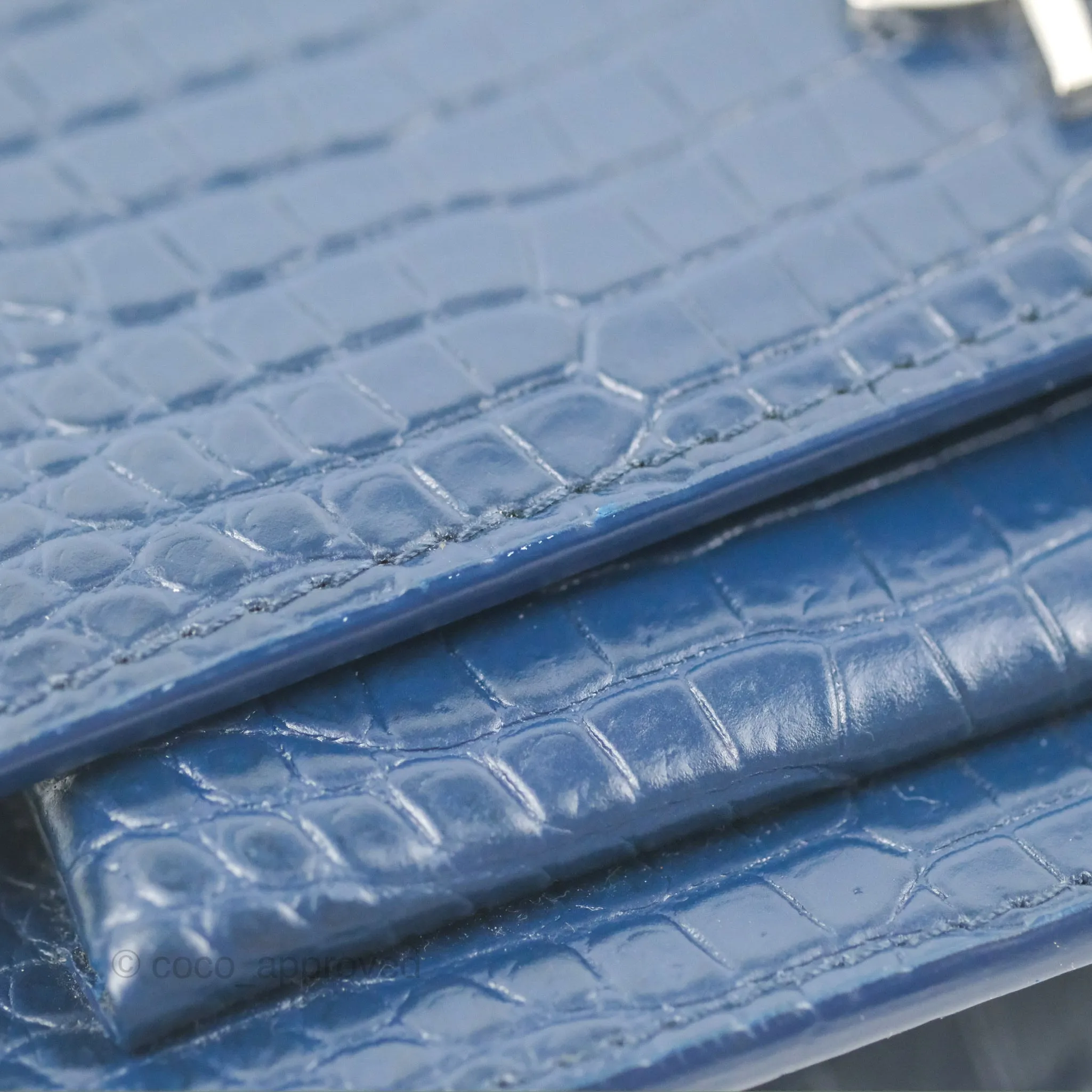 Saint Laurent Sunset Chain Wallet Navy Croc-embossed Shiny Calfskin Silver Hardware