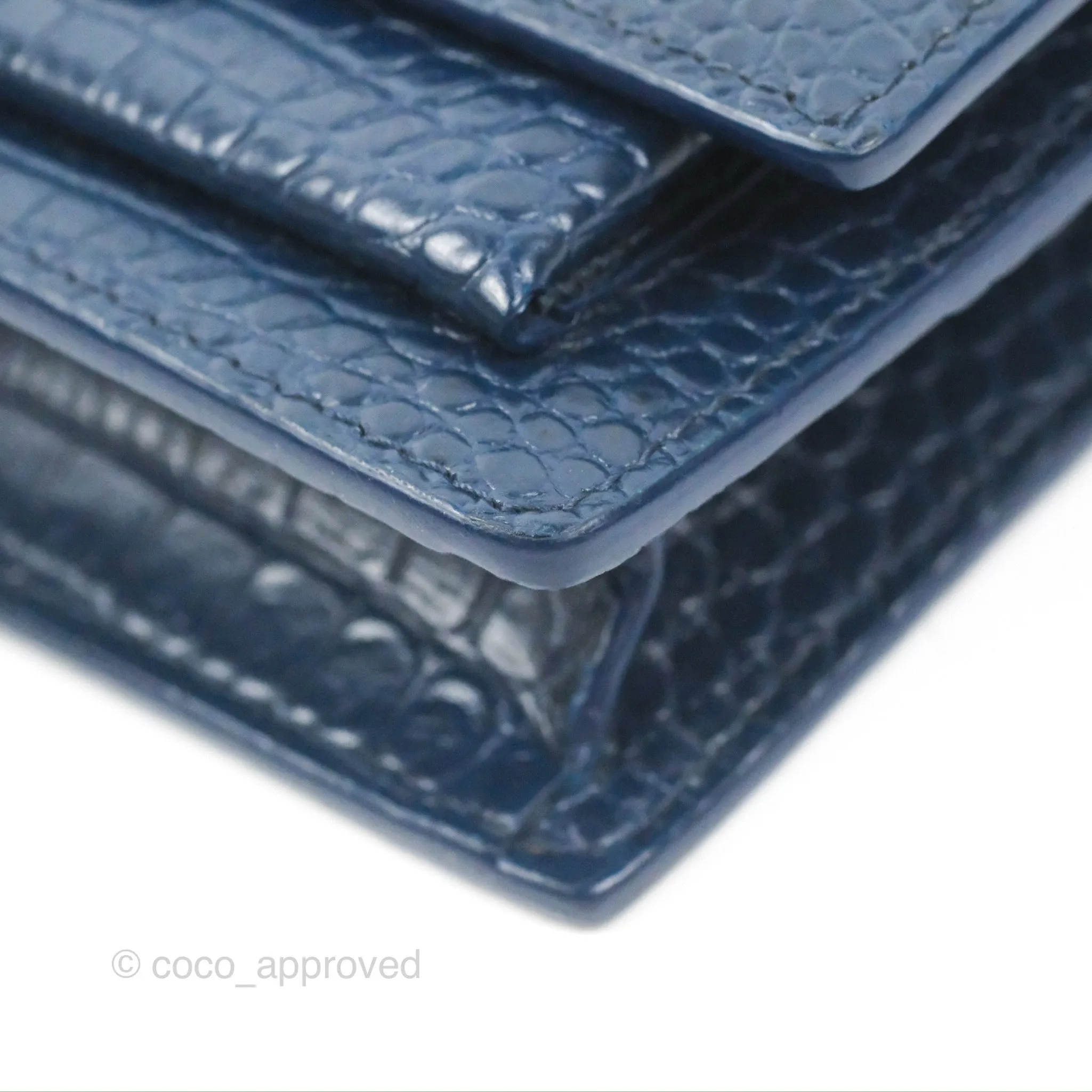 Saint Laurent Sunset Chain Wallet Navy Croc-embossed Shiny Calfskin Silver Hardware