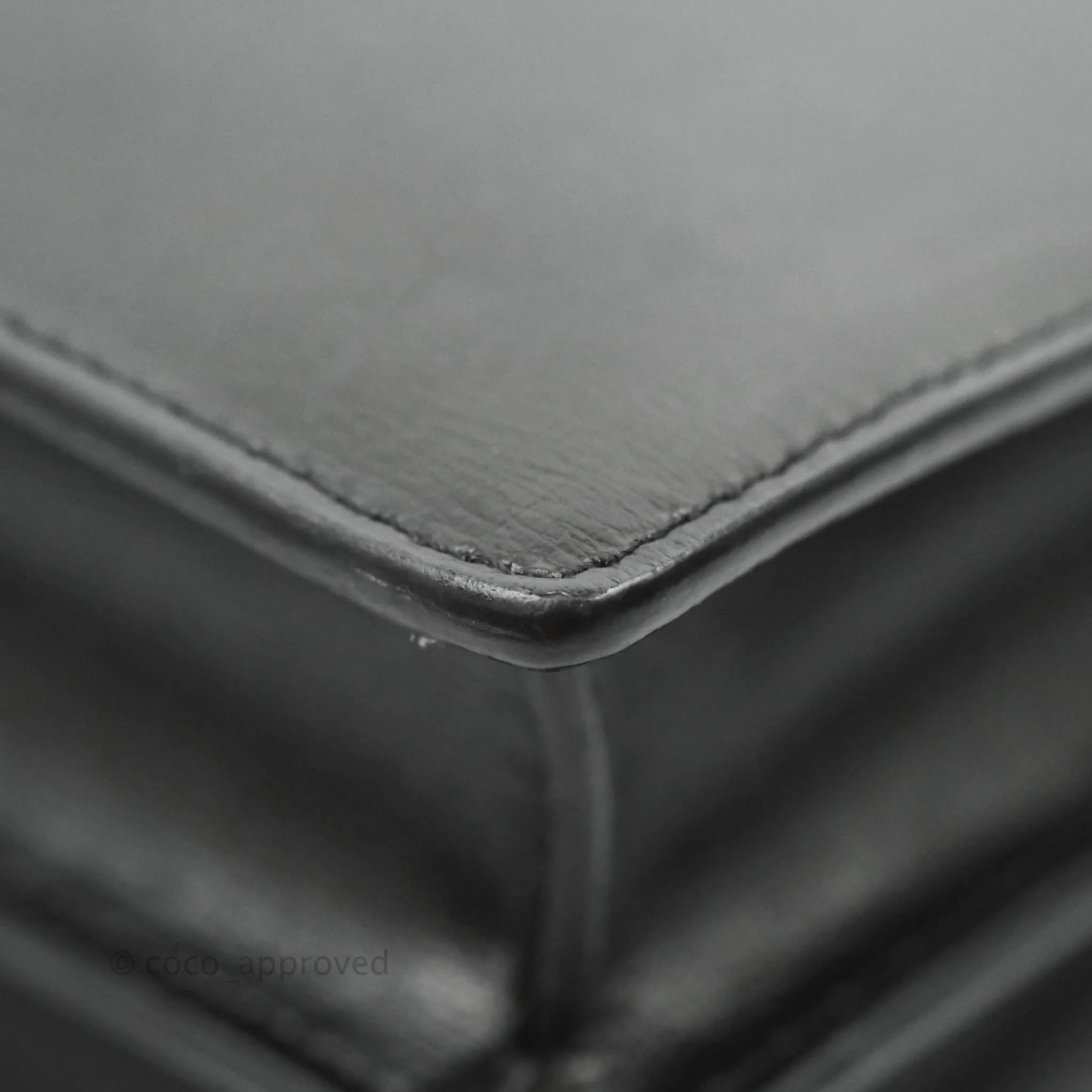 Saint Laurent Sunset Medium Black Calfskin Silver Hardware